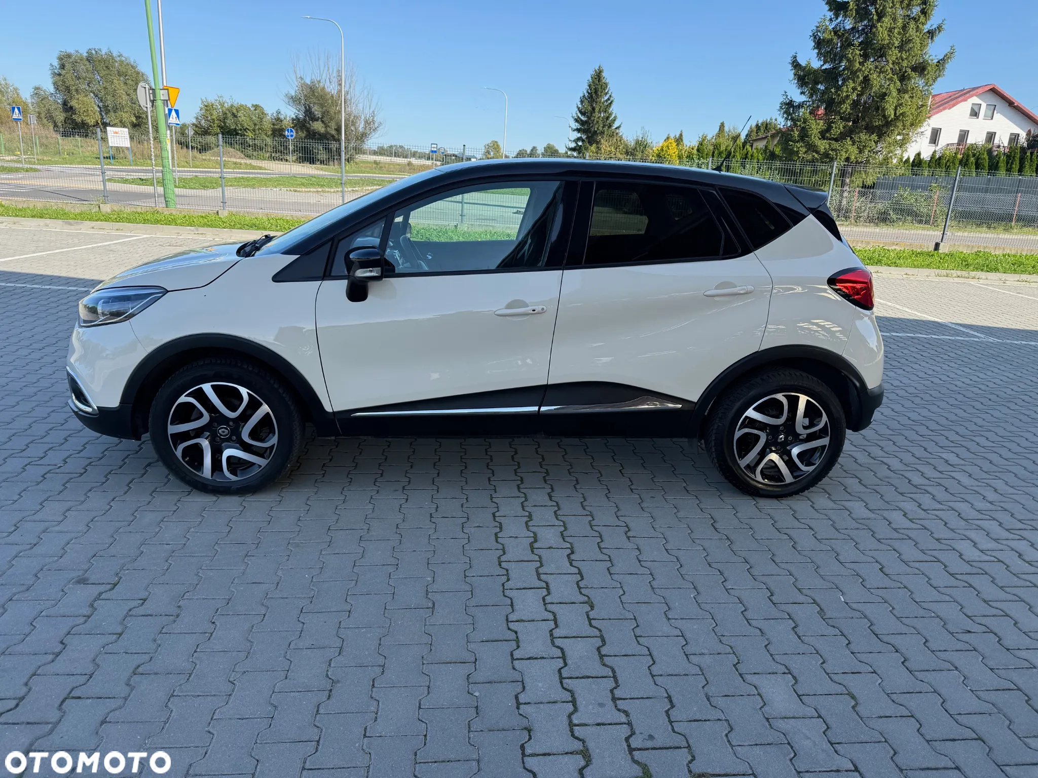 Renault Captur 1.5 dCi Energy Intens - 3