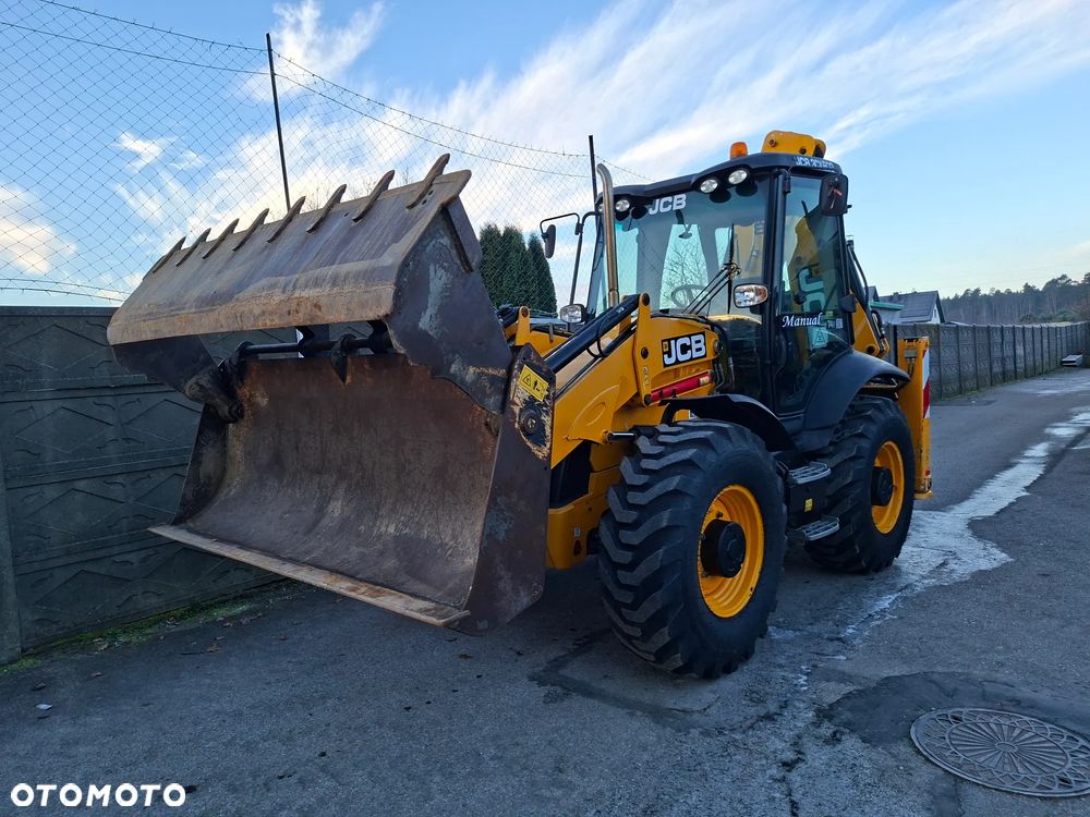 JCB 3 CX - 26
