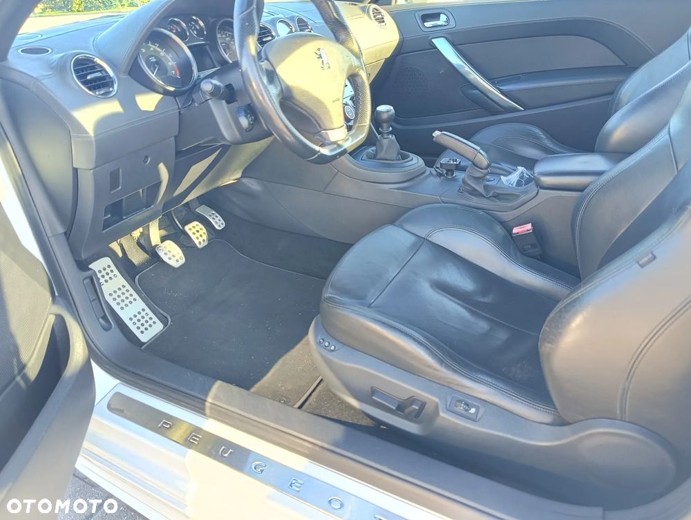 Peugeot RCZ 1.6 200 THP - 9
