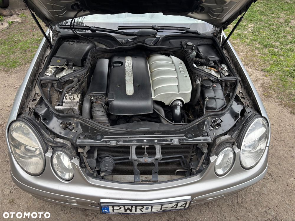 Mercedes-Benz Klasa E 200 CDI Classic DPF - 24