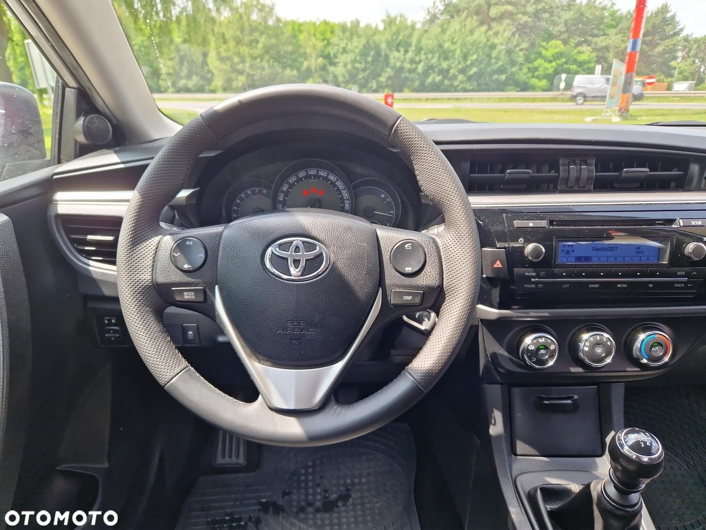 Toyota Corolla 1.6 Active EU6 - 12