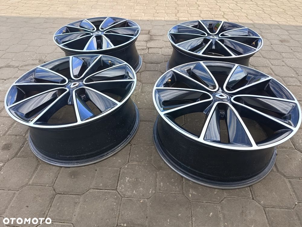 Felgi aluminiowe Renault Scenic Megane Talisman Laguna 7x17 ET49 5x114.3 - 8