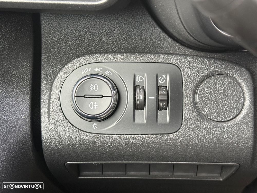 Opel Combo 1.5 CDTi IVA DEDUTÍVEL - 23
