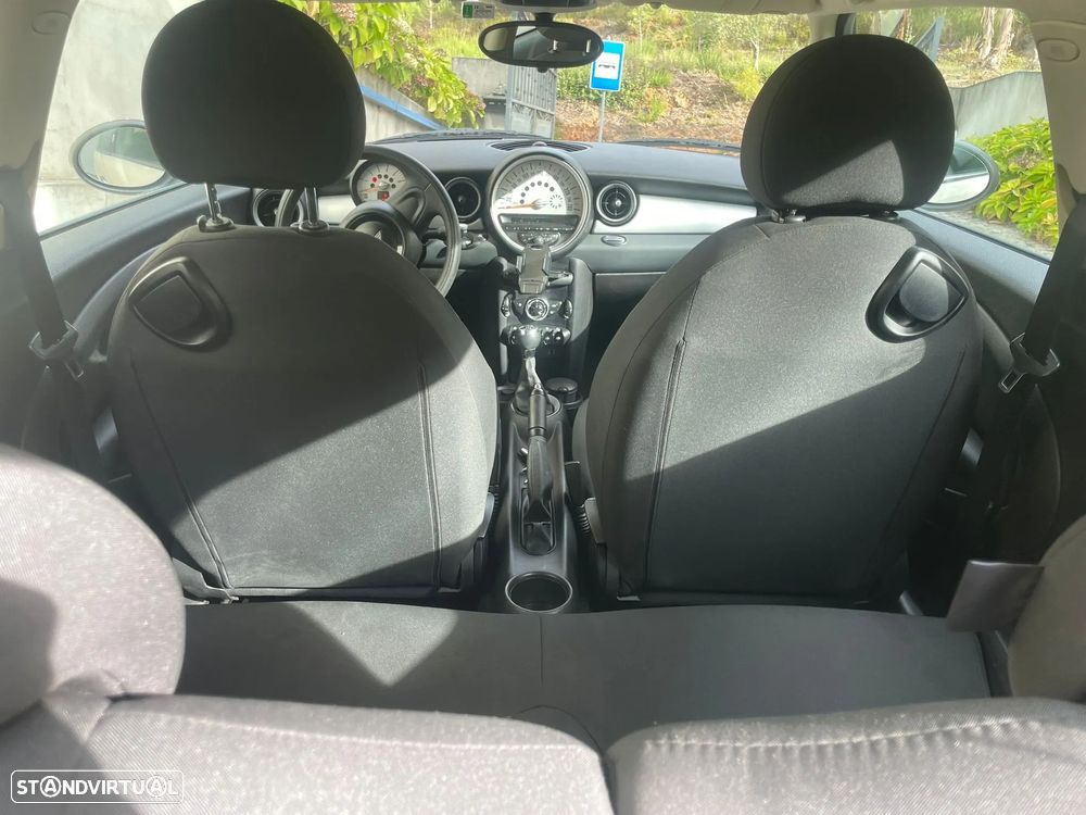 MINI 3 Portas - 17