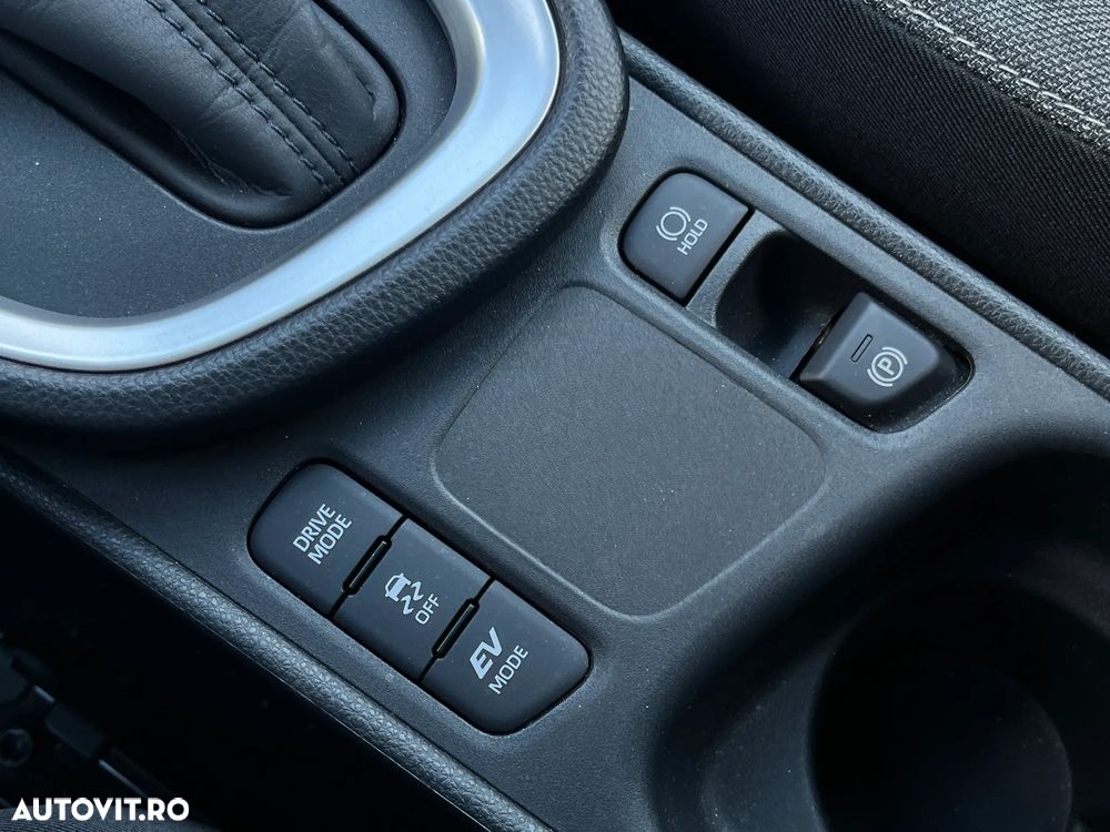 Toyota Yaris Cross - 21