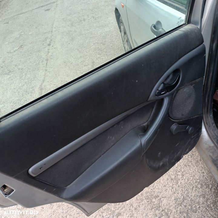 Dezmembrari  Ford FOCUS Mk 1  1998  > 2007 1.8 Turbo DI / TDDi Motori - 4