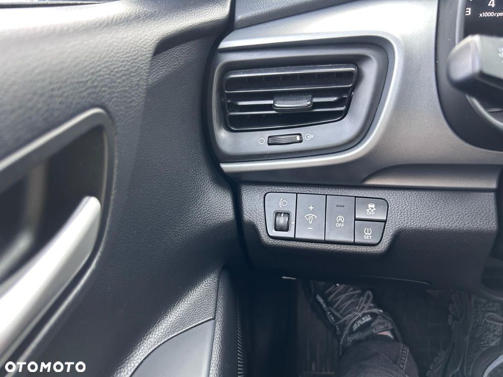 Kia Stonic 1.0 T-GDI M DCT - 12