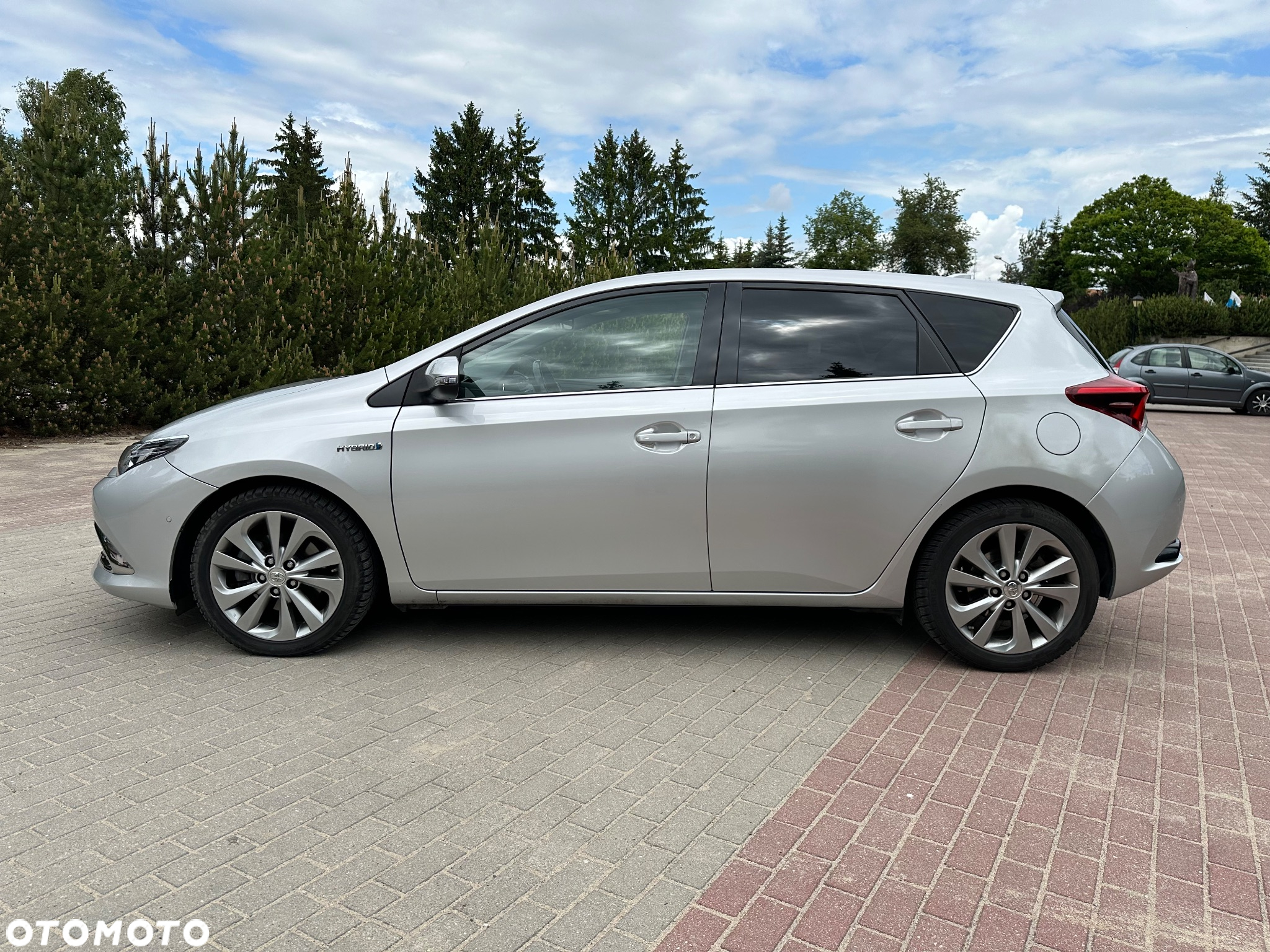 Toyota Auris Hybrid 135 Prestige - 4