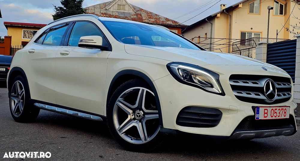 Mercedes-Benz GLA 180 7G-DCT AMG Line - 28