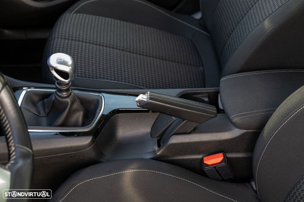 Peugeot 308 1.5 BlueHDi Business Line - 36