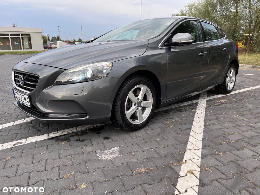 Volvo V40 D3 Momentum - 9