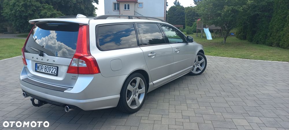 Volvo V70 D5 AWD R-Design Summum - 5