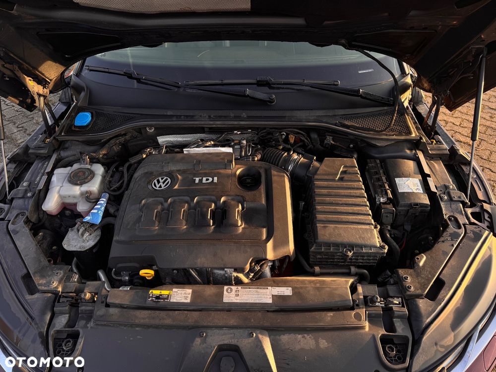 Volkswagen Arteon 2.0 TDI Bi-Turbo SCR 4Mot R-Line DSG - 11