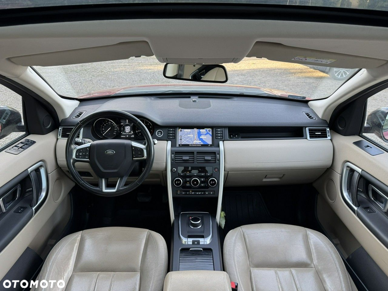 Land Rover Discovery Sport - 19