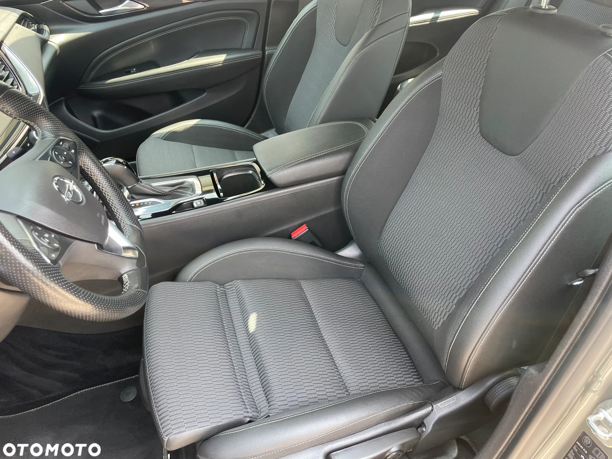 Opel Insignia 2.0 CDTI 4x4 Automatik Design Edition - 15