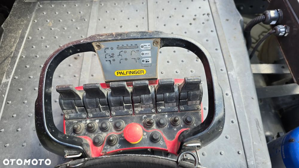 Mercedes-Benz AXOR 1828 Hakowiec + HDS E5 - 18