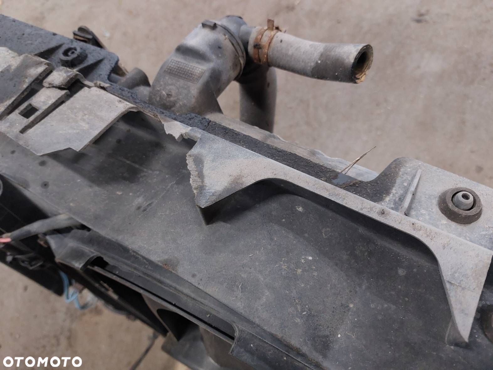 PAS PRZEDNI WZMOCNIENIE CZOŁOWE CITROEN C5 I 2.2 HDI - 3
