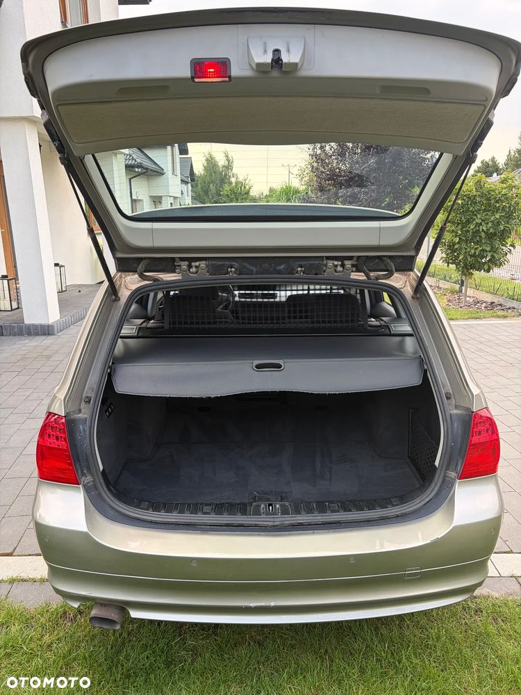 BMW Seria 3 318d DPF - 7