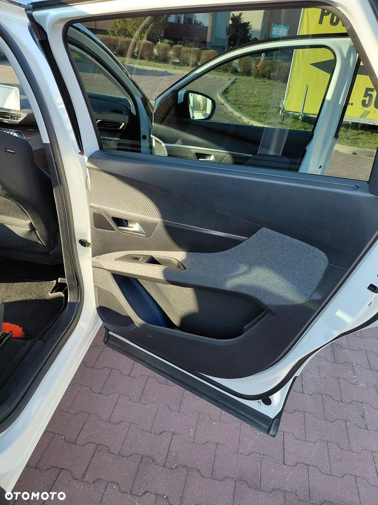 Peugeot 5008 PureTech 130 EAT6 Allure - 16