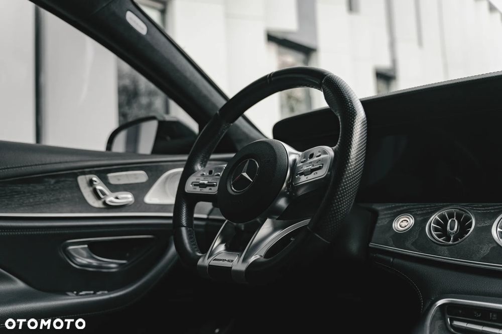 Mercedes-Benz AMG GT 53 4Matic+ 4D Speedshift TCT 9G - 11