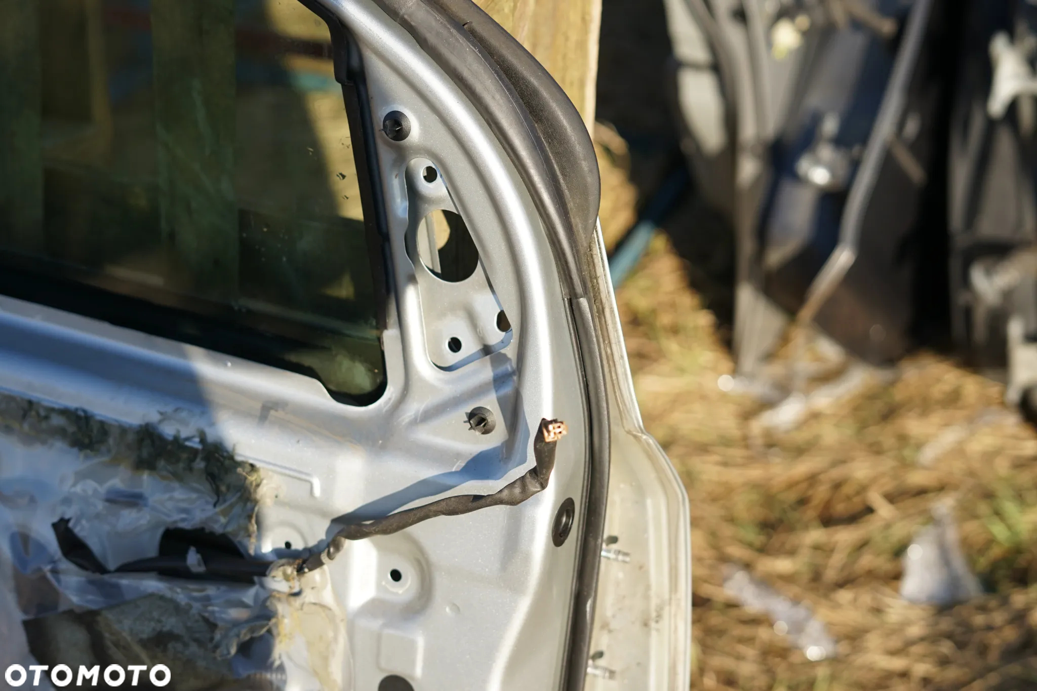 Drzwi przód przednie lewe Nissan Note I Lift KY0 - 14