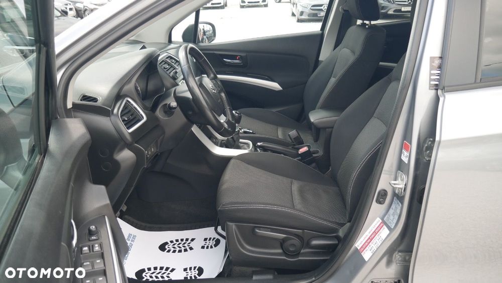 Suzuki SX4 S-Cross - 10