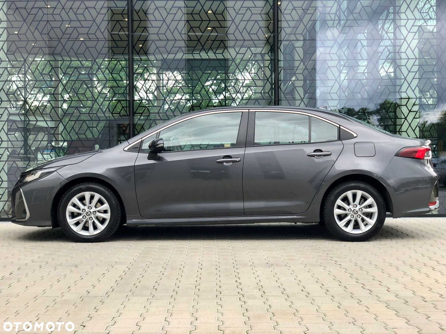 Toyota Corolla - 3