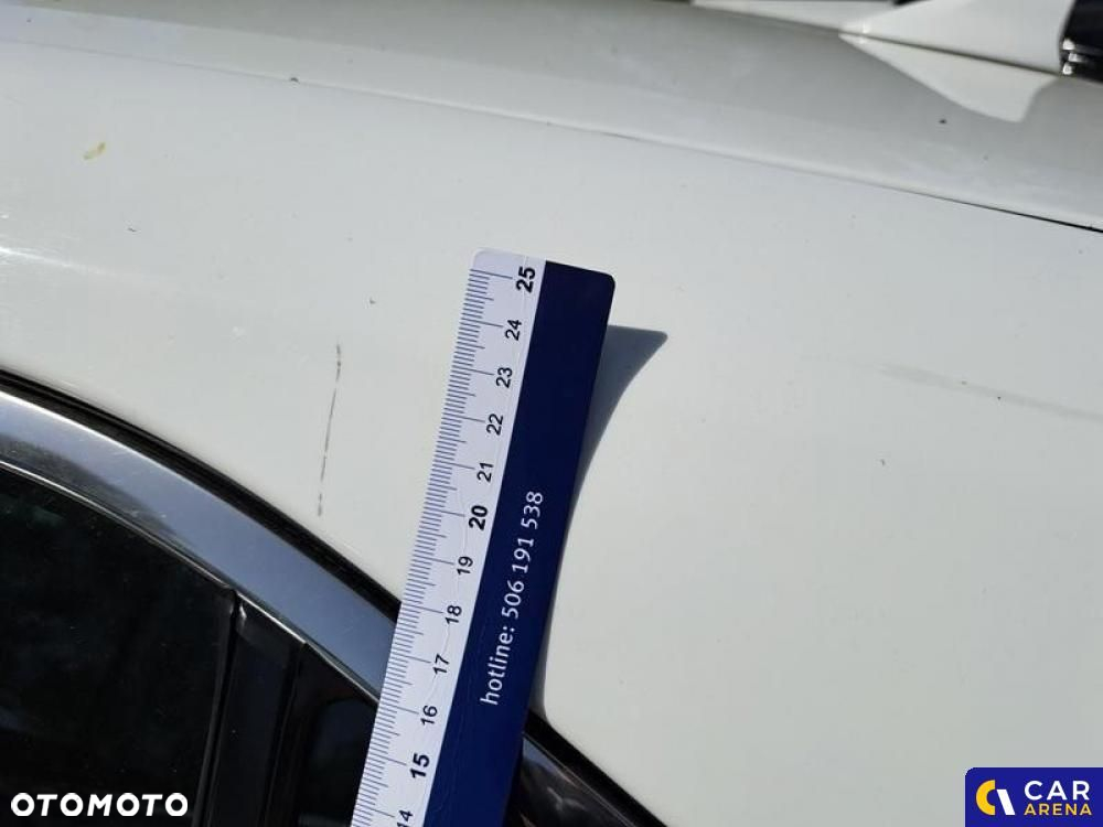 Toyota Camry - 37