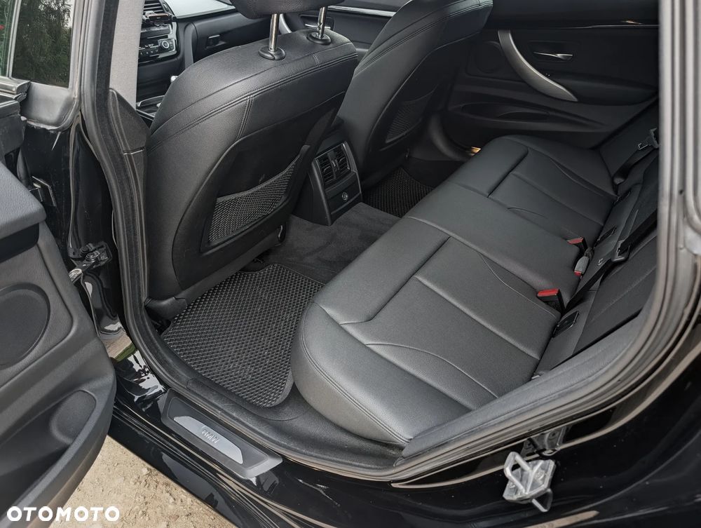BMW 3GT 320i GPF Sport Line - 17