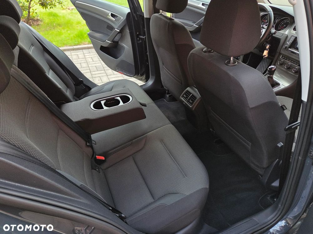 Volkswagen Golf 1.6 TDI BlueMotion Technology Cup - 22