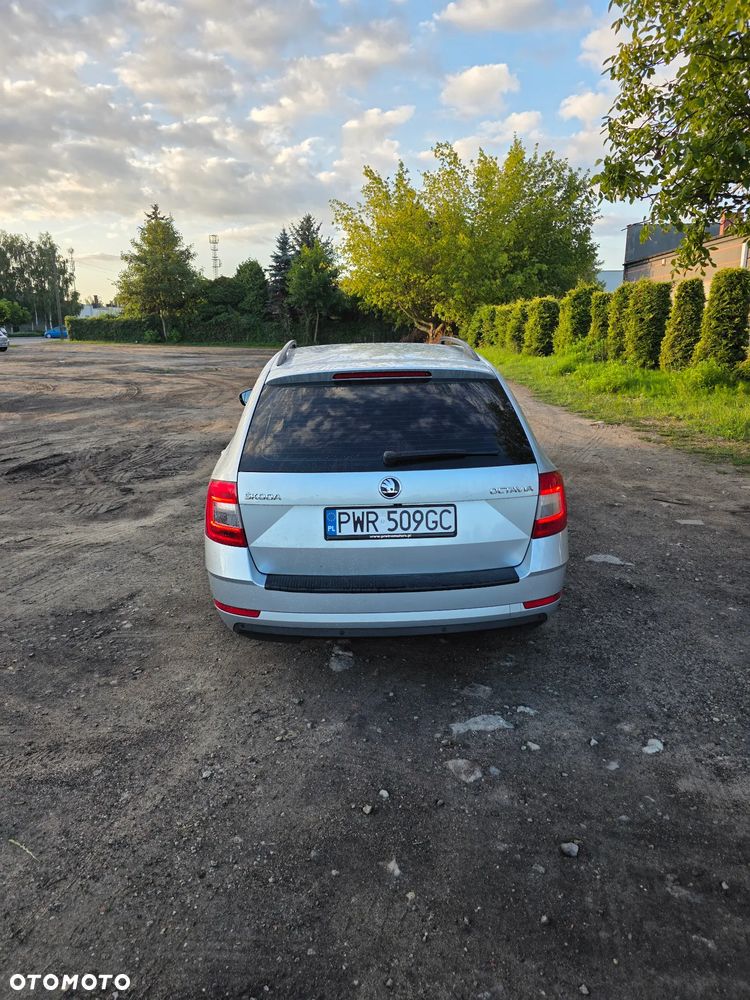 Skoda Octavia 1.6 TDI Ambition - 10