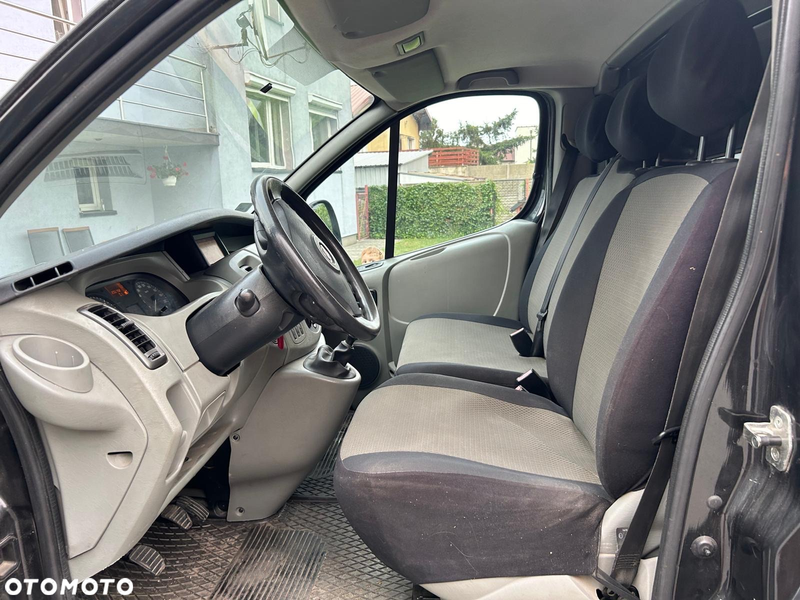 Opel Vivaro - 9