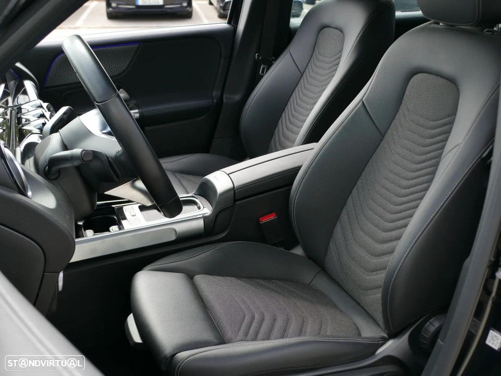 Mercedes-Benz EQB 300 4Matic Progressive - 29