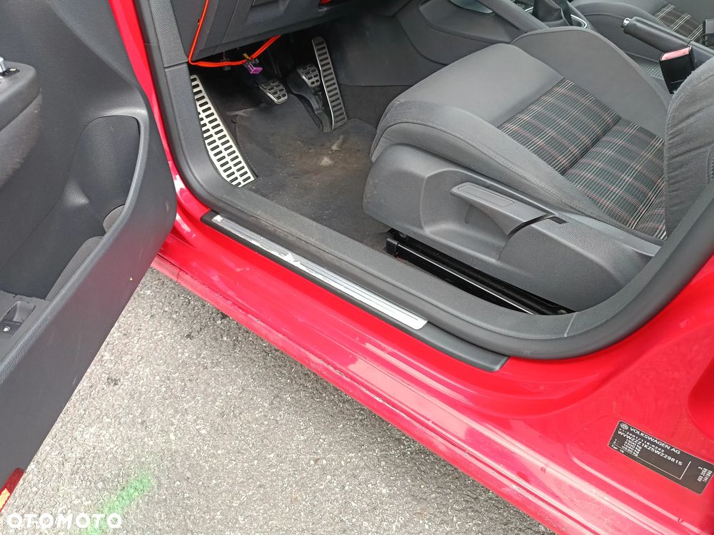 Volkswagen Golf 2.0 GTI Pirelli - 20