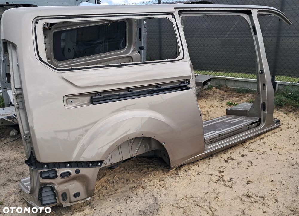 Bok Błotnik Poszerzony Tył Tylny Pod Klapę Prawy Ćwiartka Poszycie Osobowy Przeszklony Ford Custom Lift 2018-2023 - 1