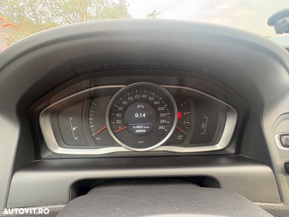 Volvo XC 60 D3 Start-Stop Kinetic - 11