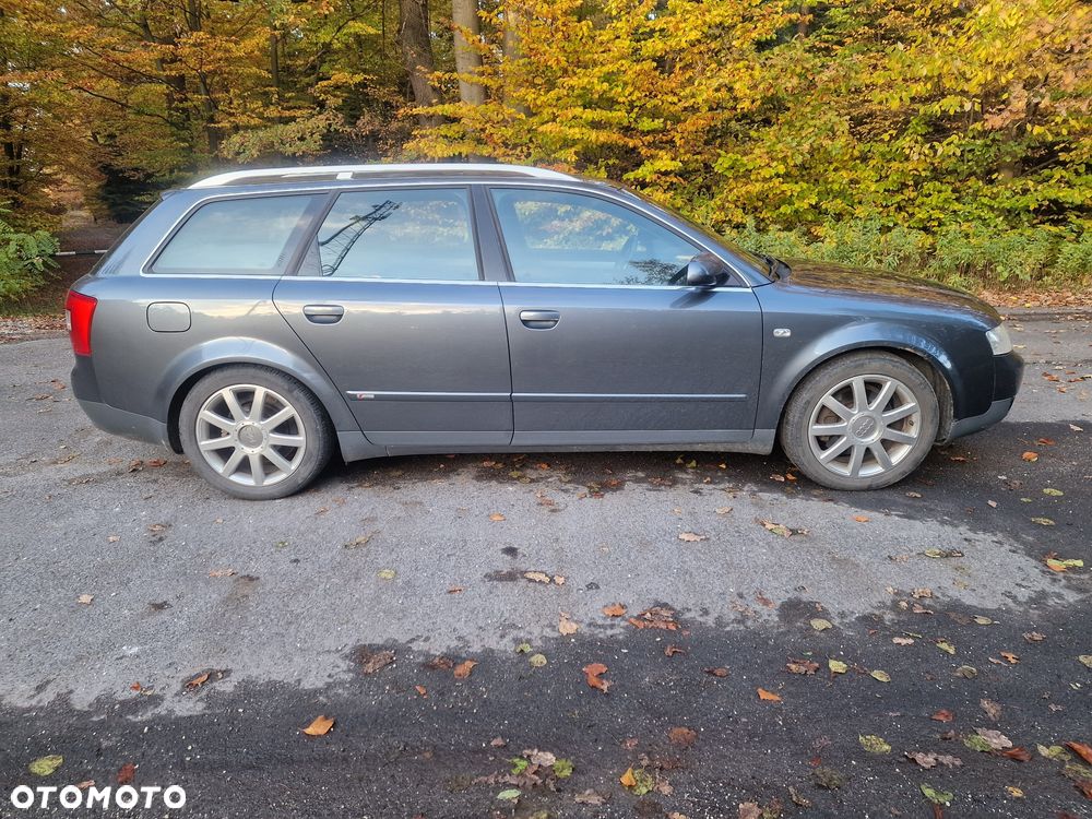 Audi A4 Avant - 4
