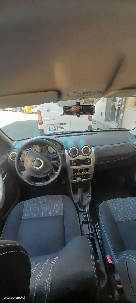 Dacia Logan 1.5 dCi Confort Business - 12