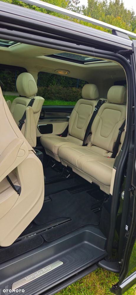 Mercedes-Benz Klasa V 300 d 4-Matic Exclusive 9G-Tronic (d³ugi) - 23