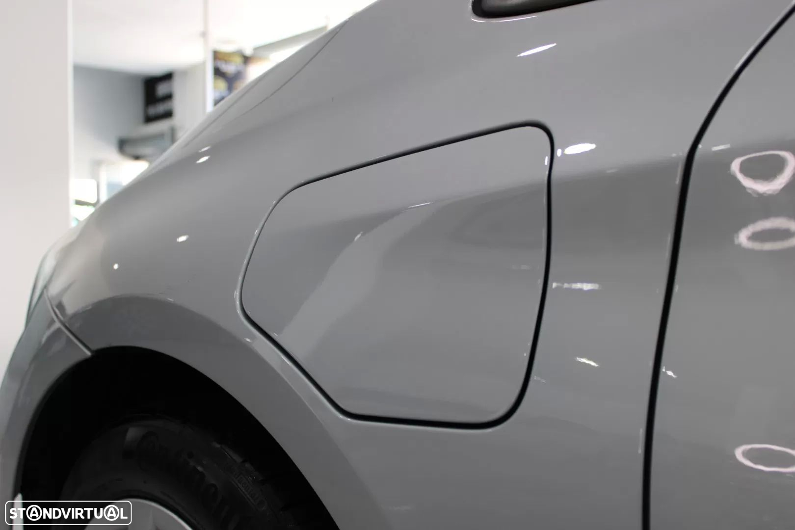 BMW 225xe Active Tourer - 4