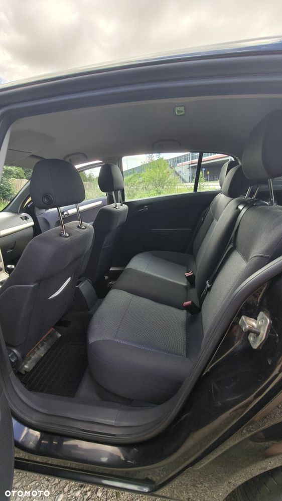 Opel Astra - 2