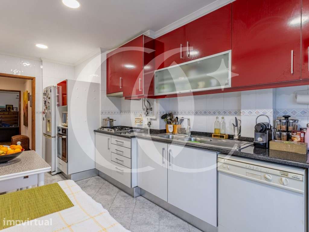 Apartamento T2, para arrendar, em Sacavém - Grande imagem: 2/17