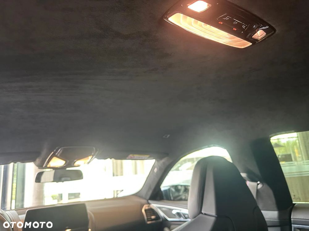 BMW Seria 8 - 24