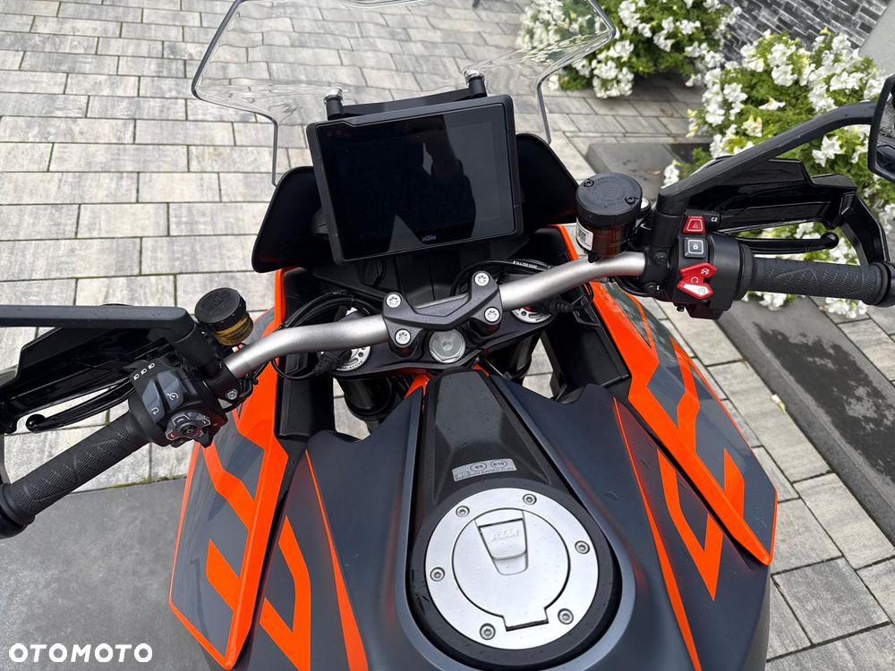 KTM Super Duke - 25