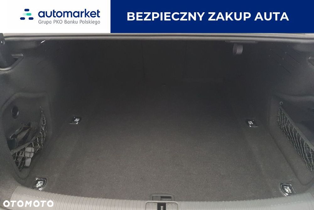 Audi A4 Limousine - 12