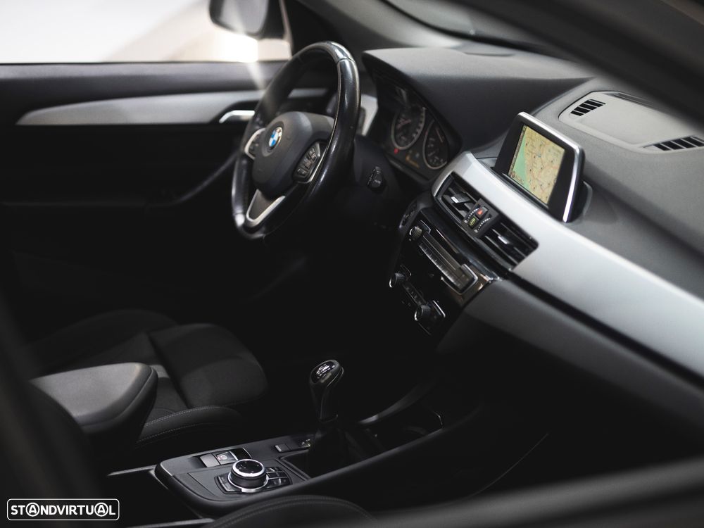 BMW X1 16 d sDrive Line Sport - 17