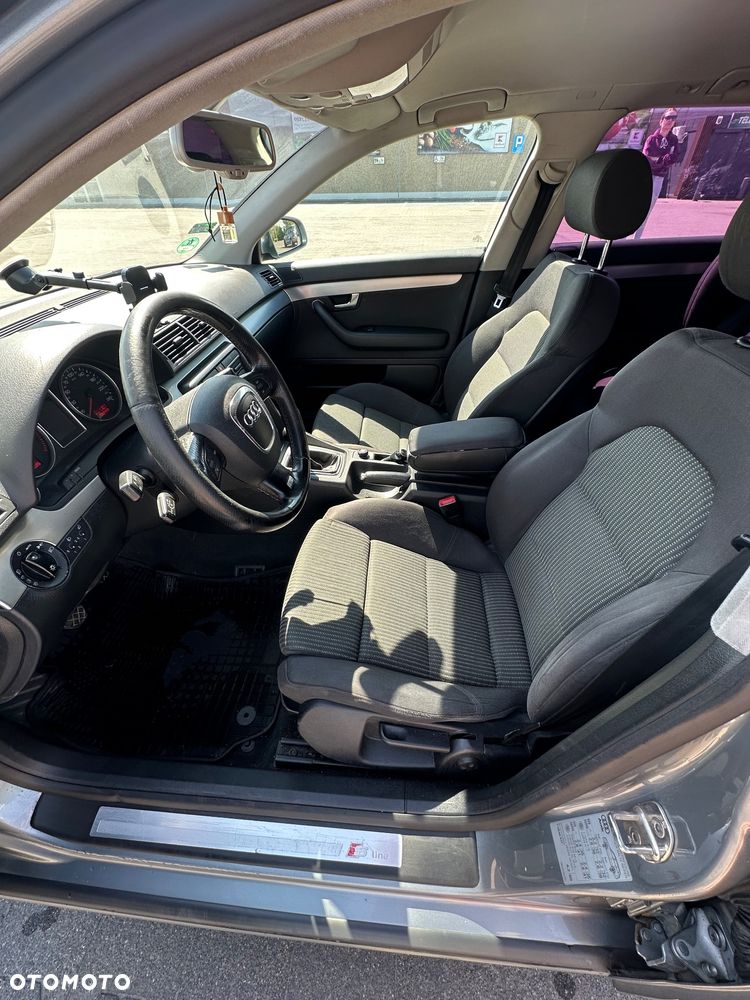 Audi A4 Avant 2.0 TDI - 23