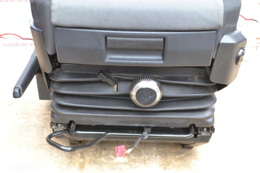 VW VOLKSWAGEN CRAFTER II Fotel Kierowcy Kierowca Lewy Pompowany Regulacja Wagi Waga Amortyzowany Pompa - 4