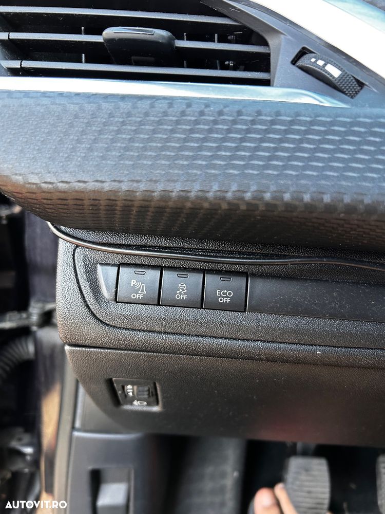 Peugeot 208 Blue-HDi 100 Stop&Start Active - 10