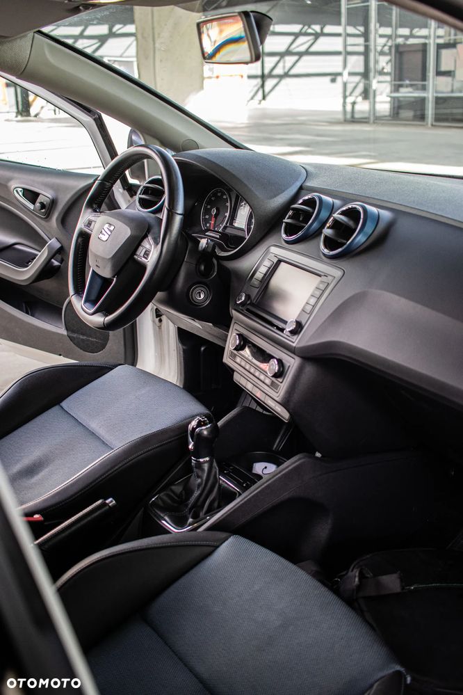 Seat Ibiza 1.2 TSI CONNECT - 9